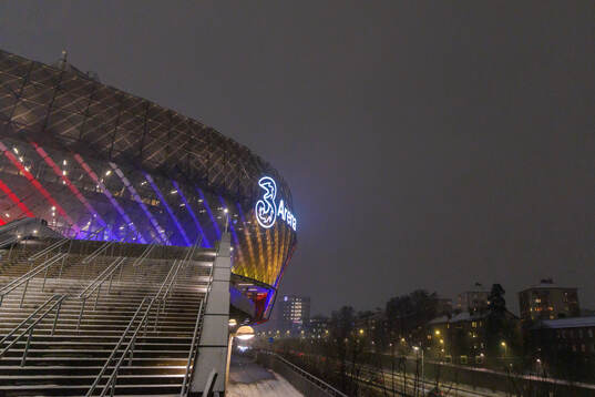 3Arena upplyst i Djurgårdens färger