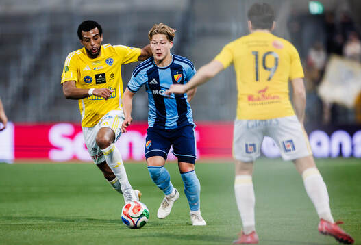 Falkenbergs Hugo Komano och Djurgårdens Matias Siltanen