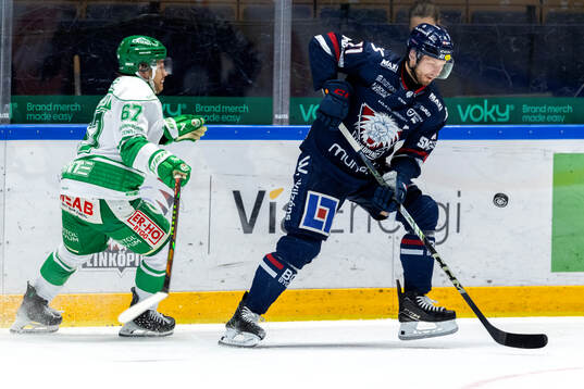 Rögles Leon Bristedt och Linköpings Christoffer Ehn