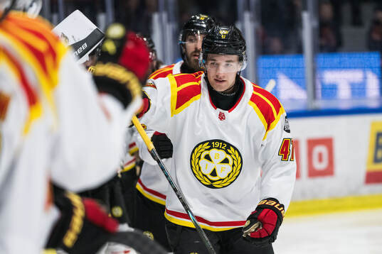Brynäs Lucas Pettersson jublar