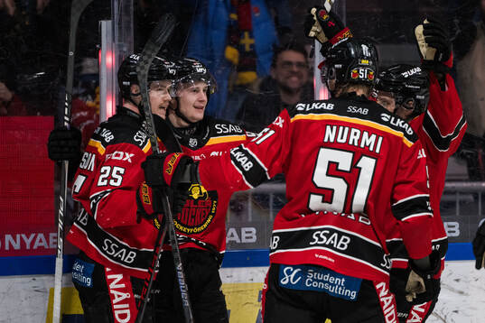 Luleås Filip Eriksson och Pontus Andreasson jublar