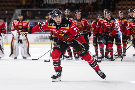 Luleås Ben Tardif jublar