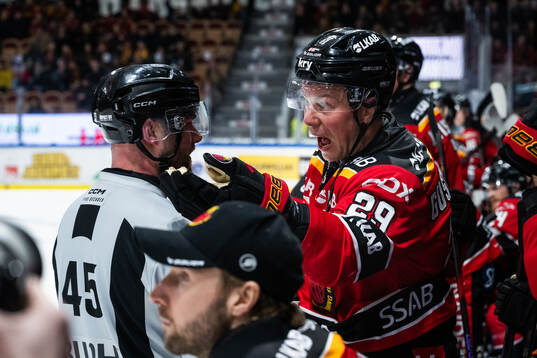 Luleås Erik Gustafsson reagerar