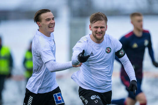 Örebros Karl Holmberg jublar