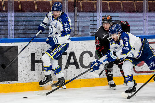 Leksands Olle Strandell och Örebros Egor Polin och