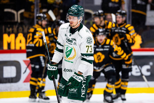 Färjestads Adam Ollas Mattsson deppar