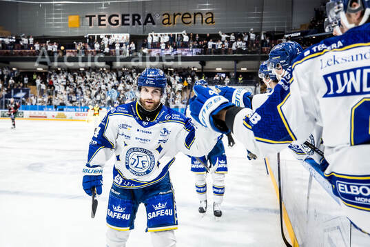 Leksands Oskar Lang jublar