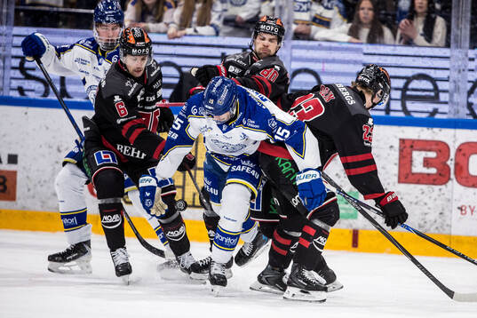 Örebros Filip Berglund och Leksands Max Veronneau och