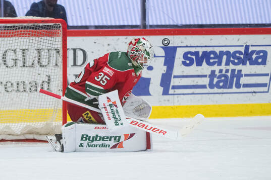 Modos målvakt Adam Werner