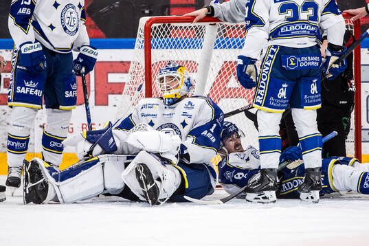 Leksands målvakt Marcus Gidlöf och Matt Caito