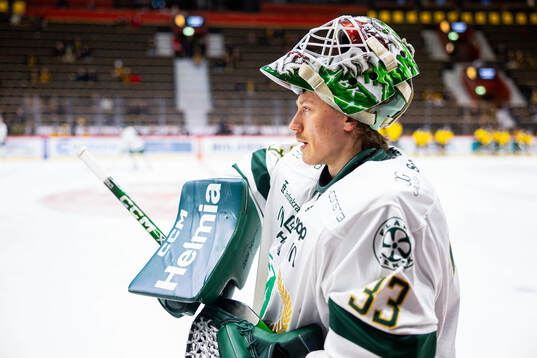 Färjestads målvakt Emil Larmi