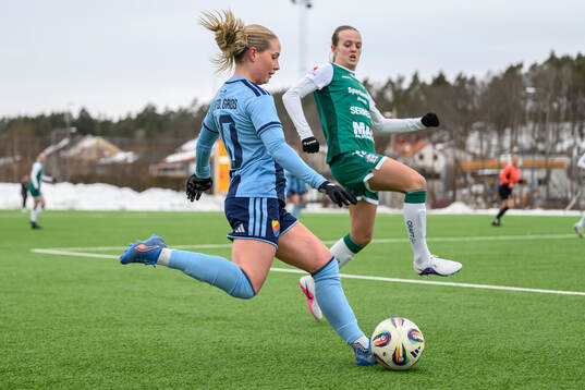 Djurgårdens Maria Olafsdottir Gros och Alingsås Alma