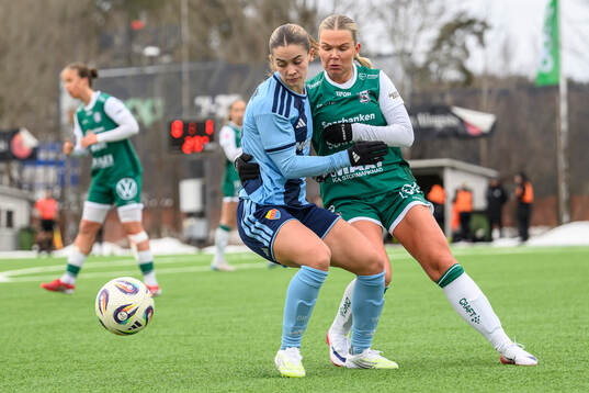 Djurgårdens Johanna Renmark och Alingsås Agnes Inedahl