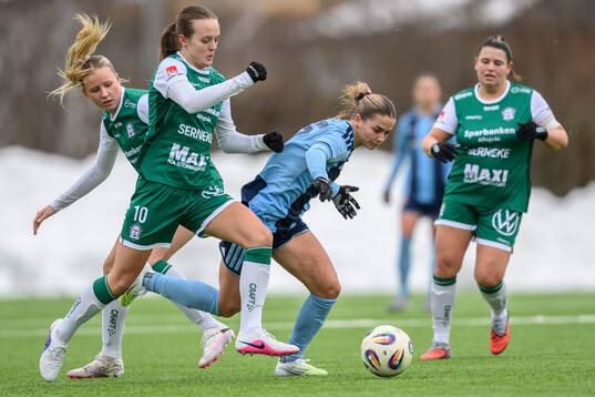 Alingsås Alma Öberg och Djurgårdens Johanna Renmark