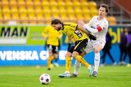 Elfsborgs Arber Zeneli och Helsingborgs Lukas Kjellnäs