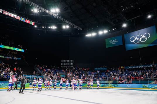 Players of USA celebrate