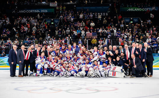 Players of USA celebrate