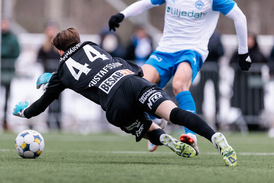 Örgrytes målvakt Hampus Gustafsson