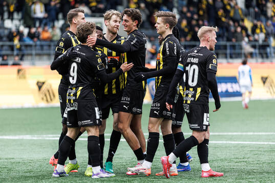 Häckens Silas Andersen jublar