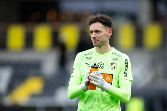 Häckens målvakt Etrit Berisha