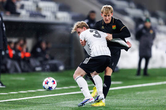 Landskronas Gustaf Westström och GAIS Henry Sletsjøe