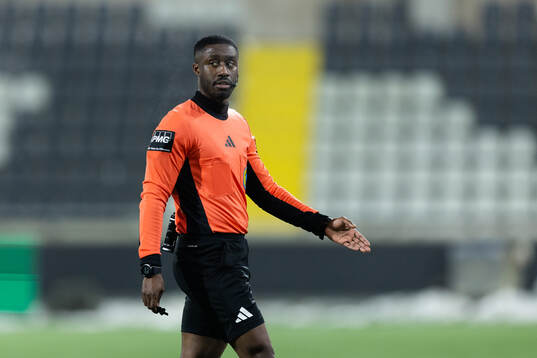 Domare Fredrik Oppong