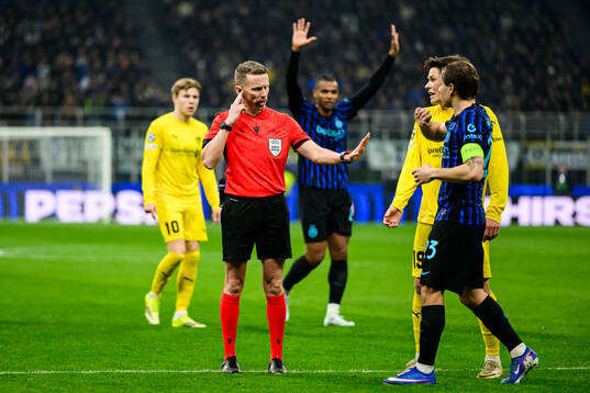 Referee Alejandro Hernández