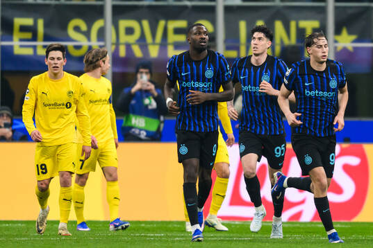 Alessandro Bastoni of Inter celebrates