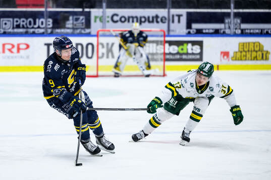 Södertäljes Patrik Zackrisson och Björklövens Lenni