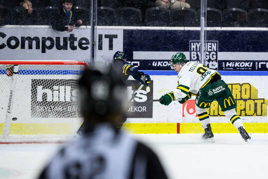 Björklövens Oscar Tellström gör 2-4
