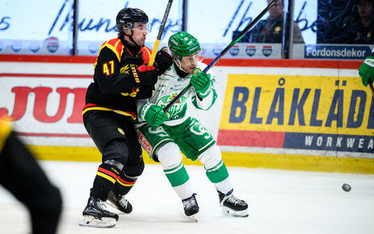 Brynäs Lucas Pettersson och Rögles Leon Bristedt