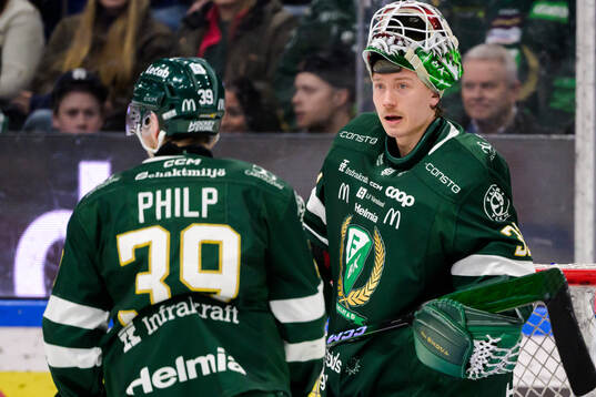 Färjestads målvakt Emil Larmi