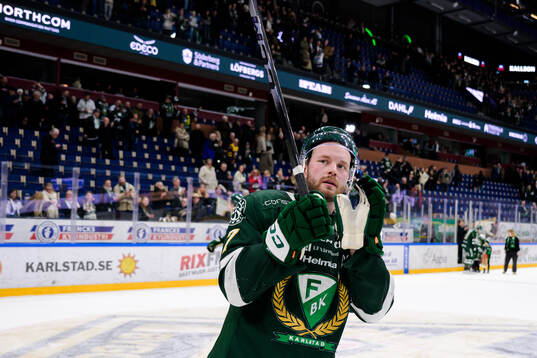 Färjestads Axel Bergkvist jublar