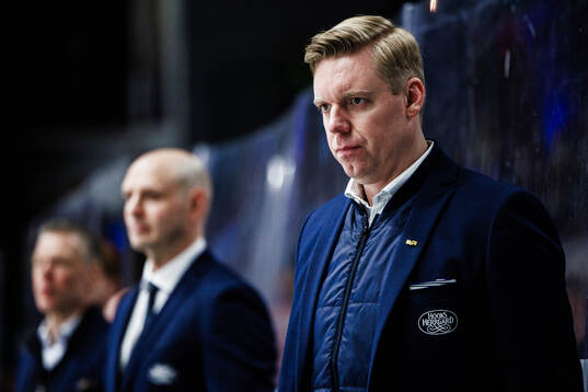s tränare Anton Blomqvist
