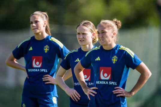 Bella Andersson, Matilda Vinberg and Filippa Angeldahl of