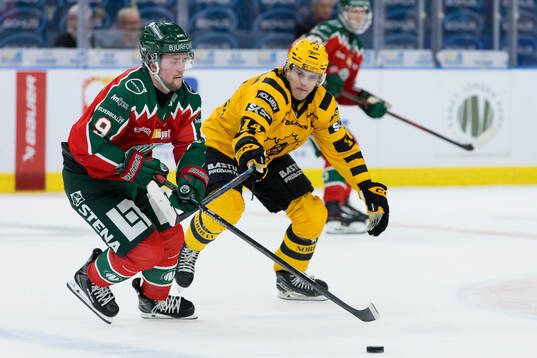 Frölundas Linus Weissbach och Skellefteås Andreas Johnson