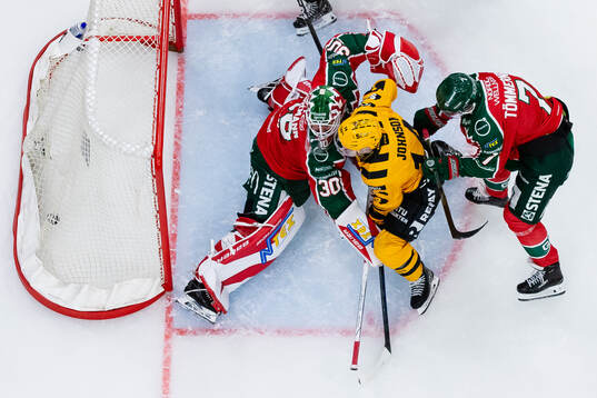 Skellefteås Andreas Johnson gör 0-1 på Frölundas