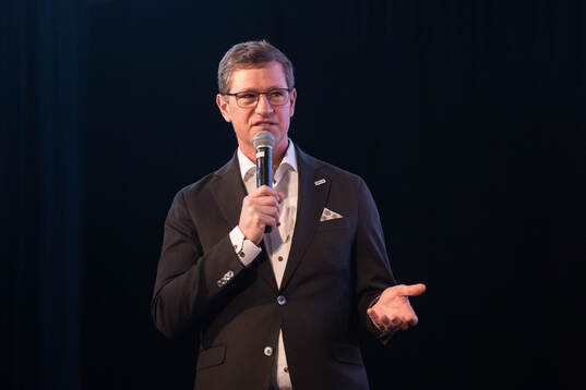 Henrik Johansson, Grant Thornton