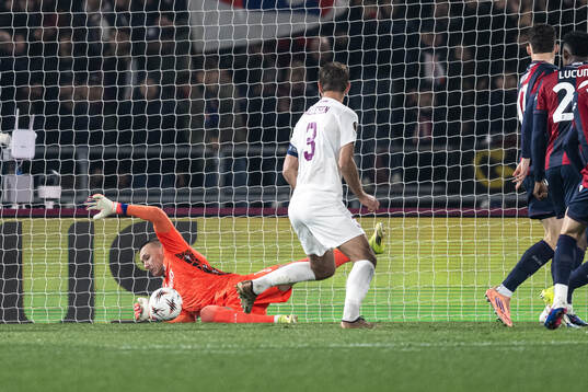 Goalkeeper Łukasz Skorupski of Bologna