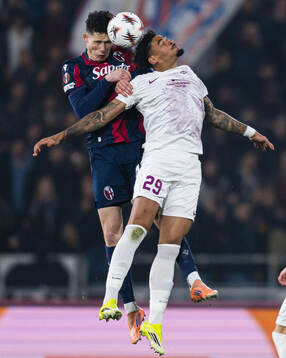 Martin Vitík of Bologna and Noah Holm of Brann