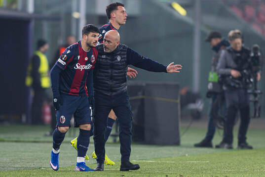 Riccardo Orsolini and head coach Vincenzo Italiano of