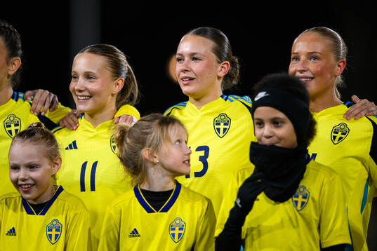 Sveriges Lovisa Breland vid lineup