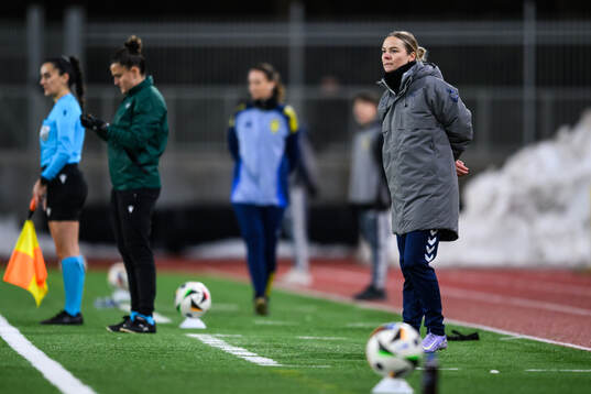 Danmarks Förbundskapten Kristine Pedersen
