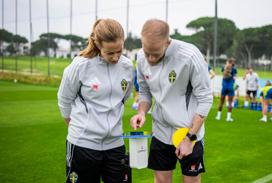 Physiotherapist Jenny Larsson and naprapath Ludvig Axelsson