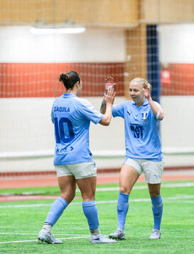 Malmö FFs Isabella D'Aquila och Nathalie Hoff Persson