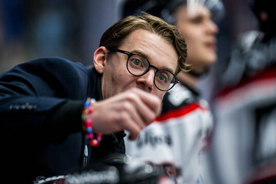 Nybros assisterande tränare Albin Blomqvist