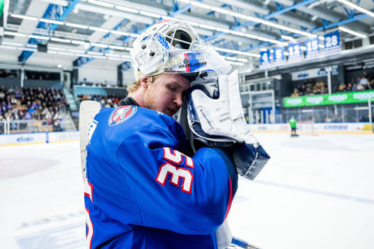 Oskarshamns målvakt Olof Glifford deppar