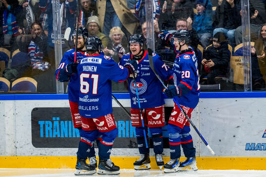 Oskarshamns Teemu Olavi Lepaus jublar