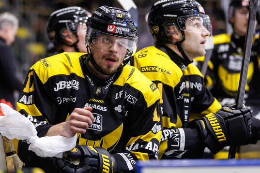 Västerås Jimmie Jansson har ont
