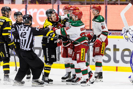 Västerås Patrick Guay och Modos Oscar Pettersson